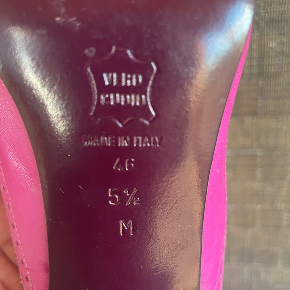 Pink Heels - Picture 4 of 4